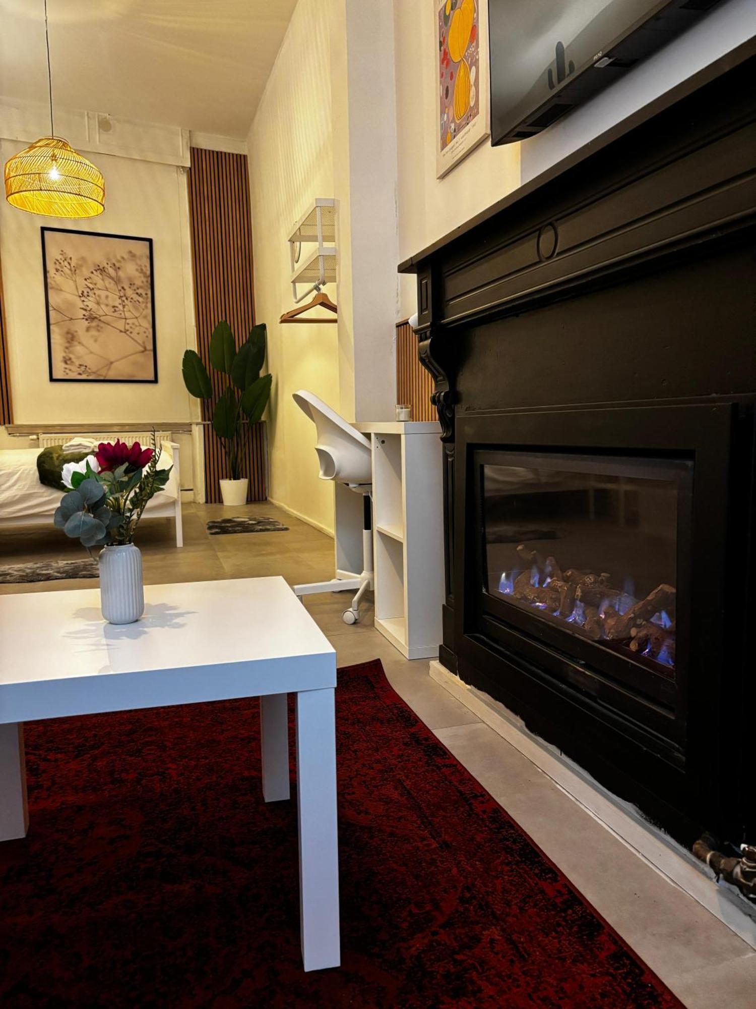 6 Stylish & Comfortable , Heart Of Appartement