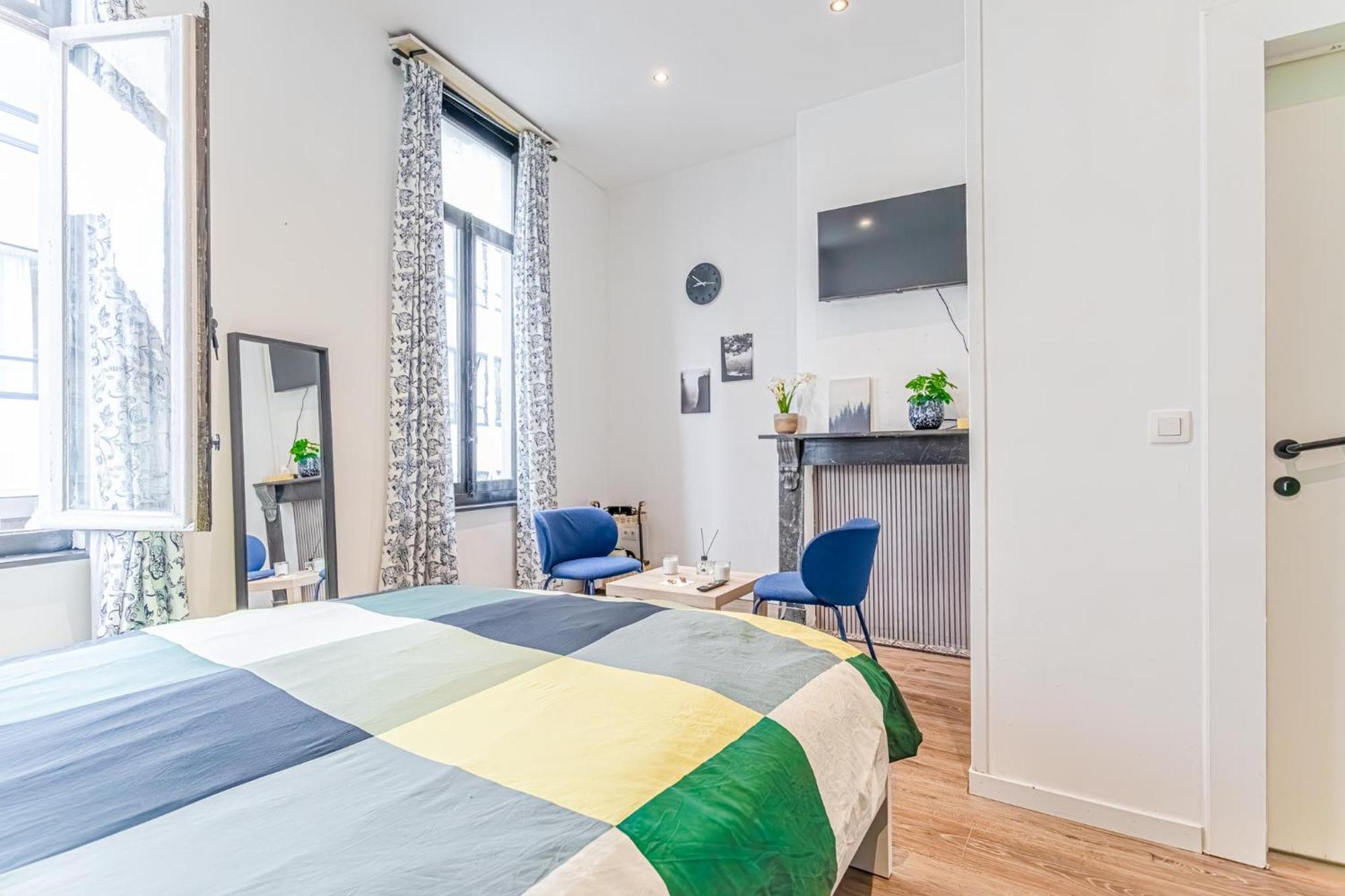 6 Stylish & Comfortable , Heart Of Gent
