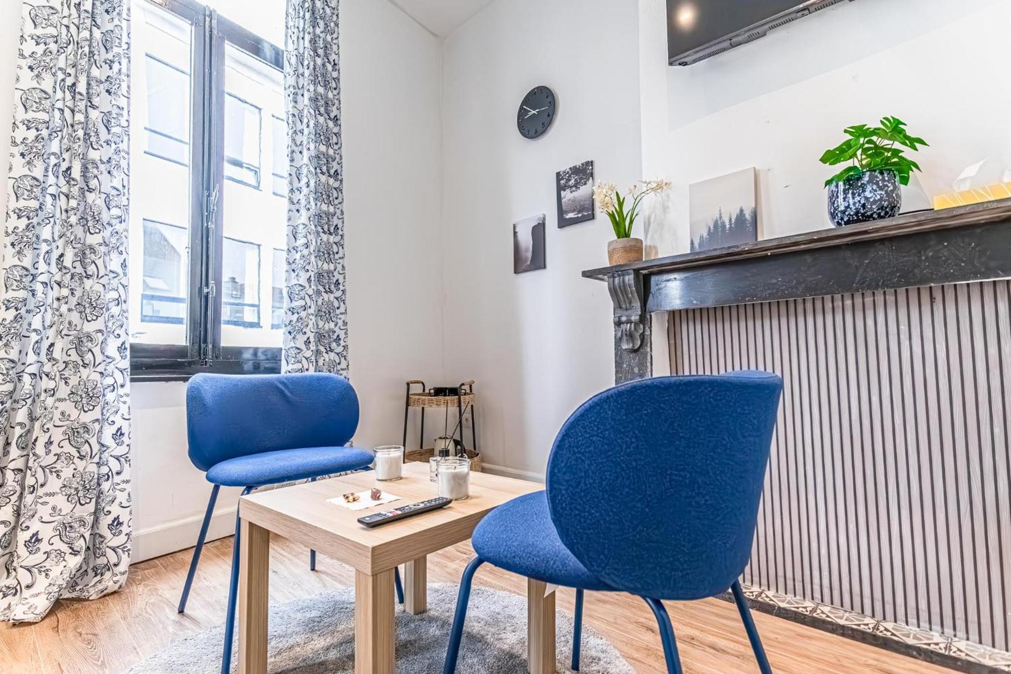 6 Stylish & Comfortable , Heart Of Appartement